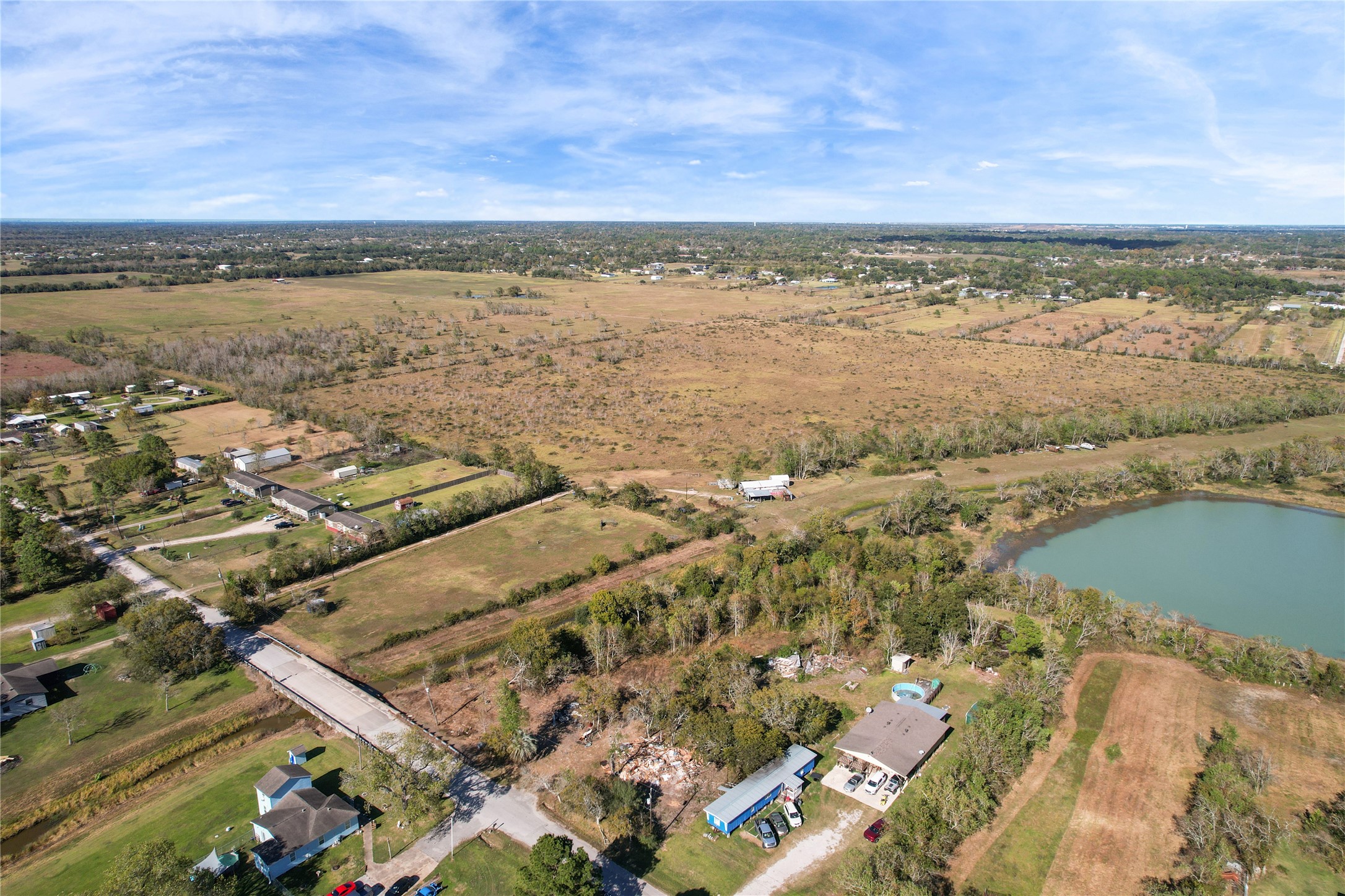 8903 Baker Street Santa Fe, TX 77510 - Photo 11 of 14 view of city and ocean