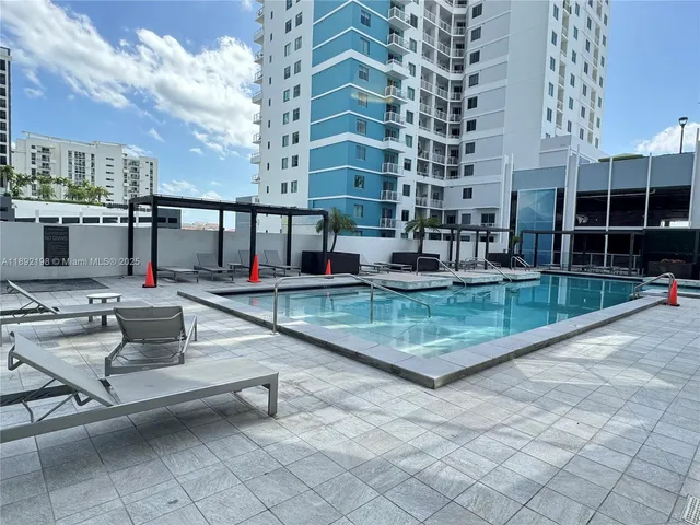 $800,000 | 1010 Southwest 2nd Avenue, Unit 603, Miami, FL 33130