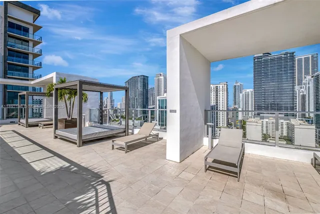 $800,000 | 1010 Southwest 2nd Avenue, Unit 603, Miami, FL 33130