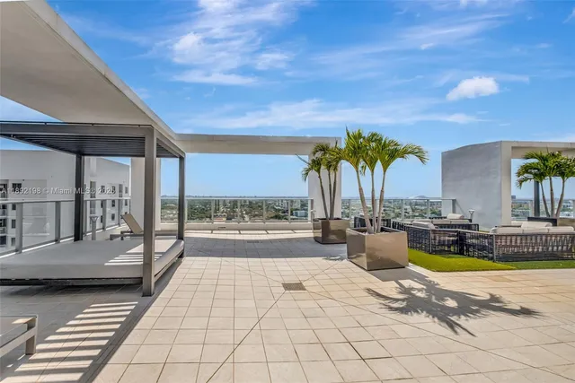 $800,000 | 1010 Southwest 2nd Avenue, Unit 603, Miami, FL 33130