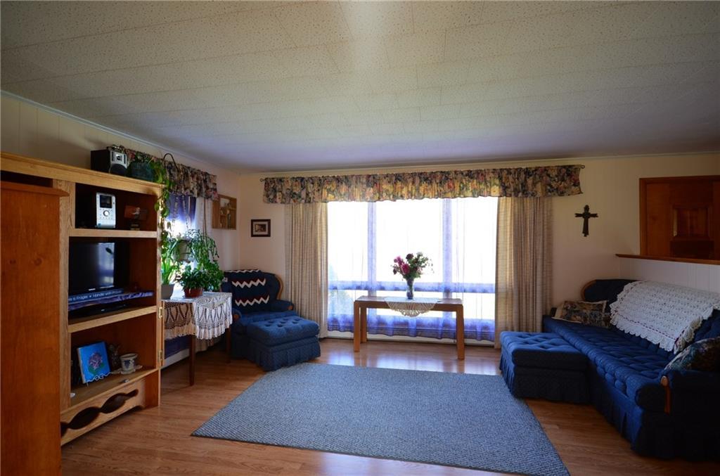 126 Enfield Road Lincoln, ME 04457 - Photo 7 of 23 Living Room