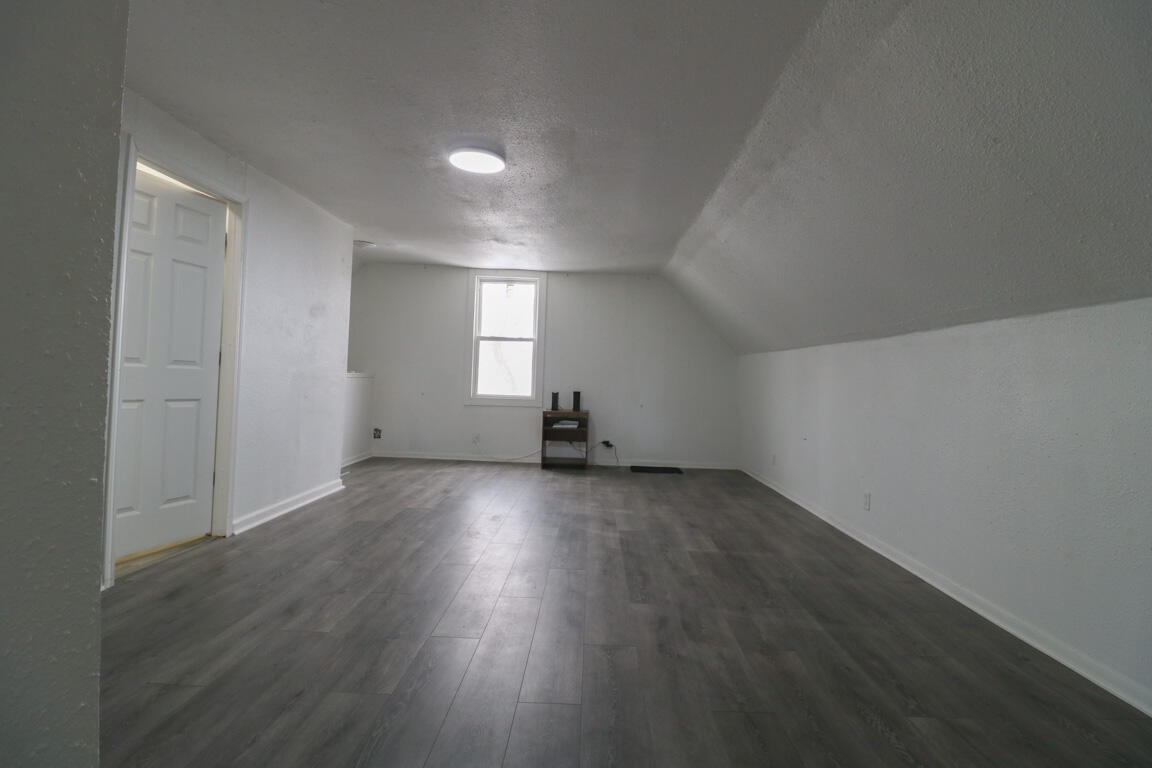 2667 North 36th Street Milwaukee, WI 53210 - Photo 21 of 28 Bedroom