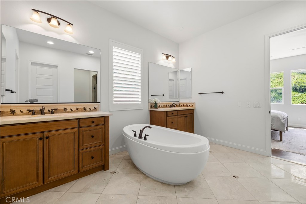 24949 Old Stone Way Stevenson Ranch, CA 91381 - Photo 54 of 111