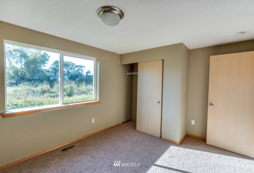 144 North Welcome Slough Road Cathlamet, WA 98612 - Photo 9 of 14 Gallery Image 9