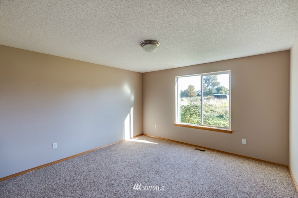 144 North Welcome Slough Road Cathlamet, WA 98612 - Photo 10 of 14 Gallery Image 10