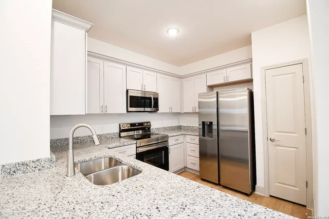 $1,699 | 10211 Tulipwood Pass, Unit 102, San Antonio, TX 78252