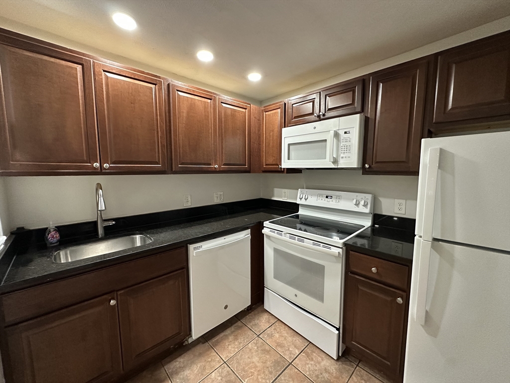 32 Annese Road, Unit 7 Chelsea, MA 02150 - Photo 1 of 14