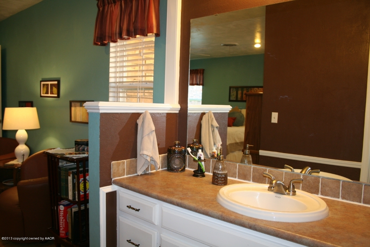 6401 Drexel Road Amarillo, TX 79109 - Photo 31 of 54 M SUITE HERS (2)