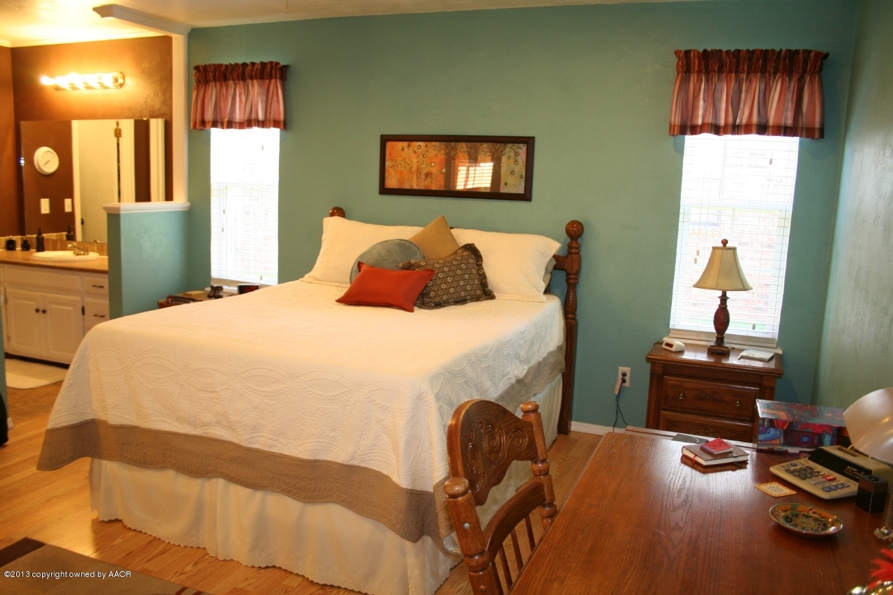 6401 Drexel Road Amarillo, TX 79109 - Photo 39 of 54 MASTER SUITE (6)