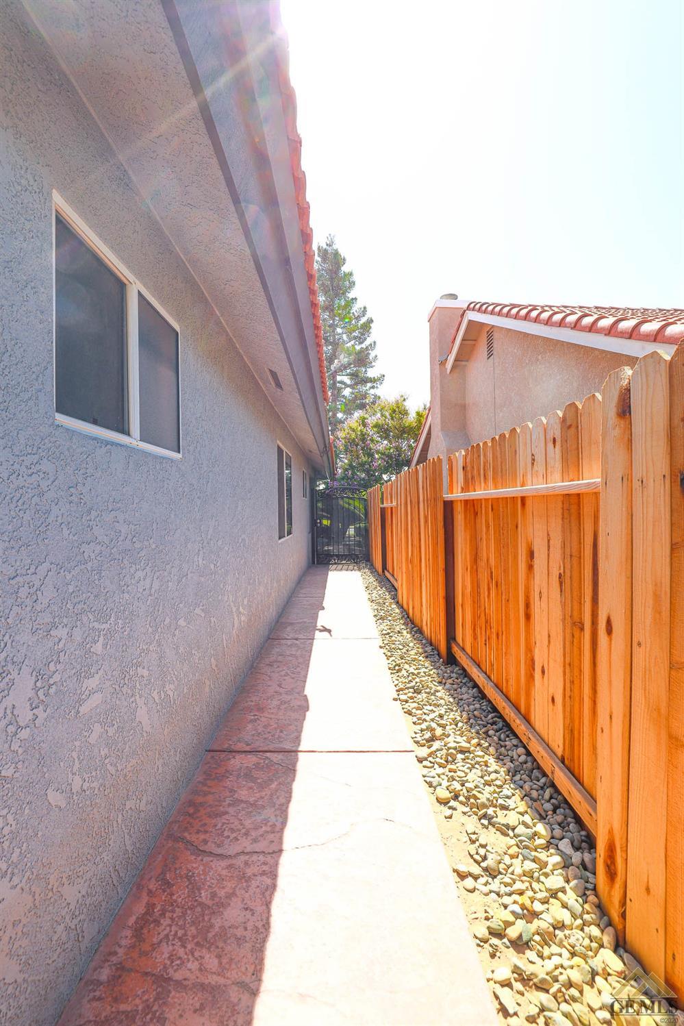 5515 Shadow Stone Street Bakersfield, CA 93313 - Photo 28 of 30