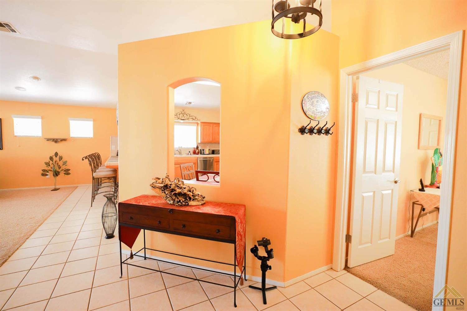 5515 Shadow Stone Street Bakersfield, CA 93313 - Photo 5 of 30