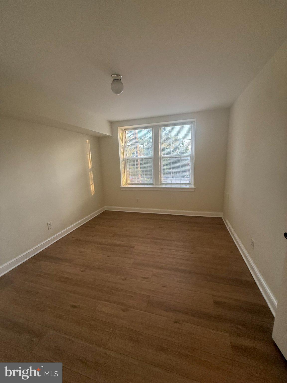 22 South Old Glebe Road, Unit 2D Arlington, VA 22204 - Photo 5 of 25 Gallery Image 5