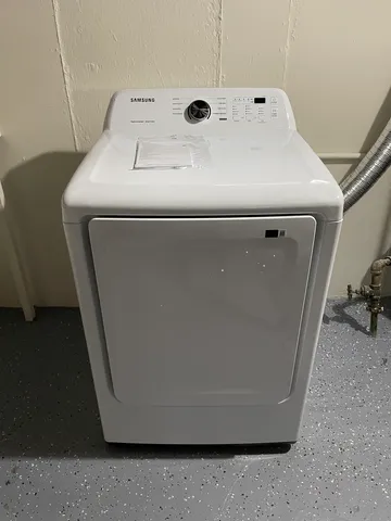 $330,000 | 10059 Frontage Road, Unit F, Skokie, IL 60077