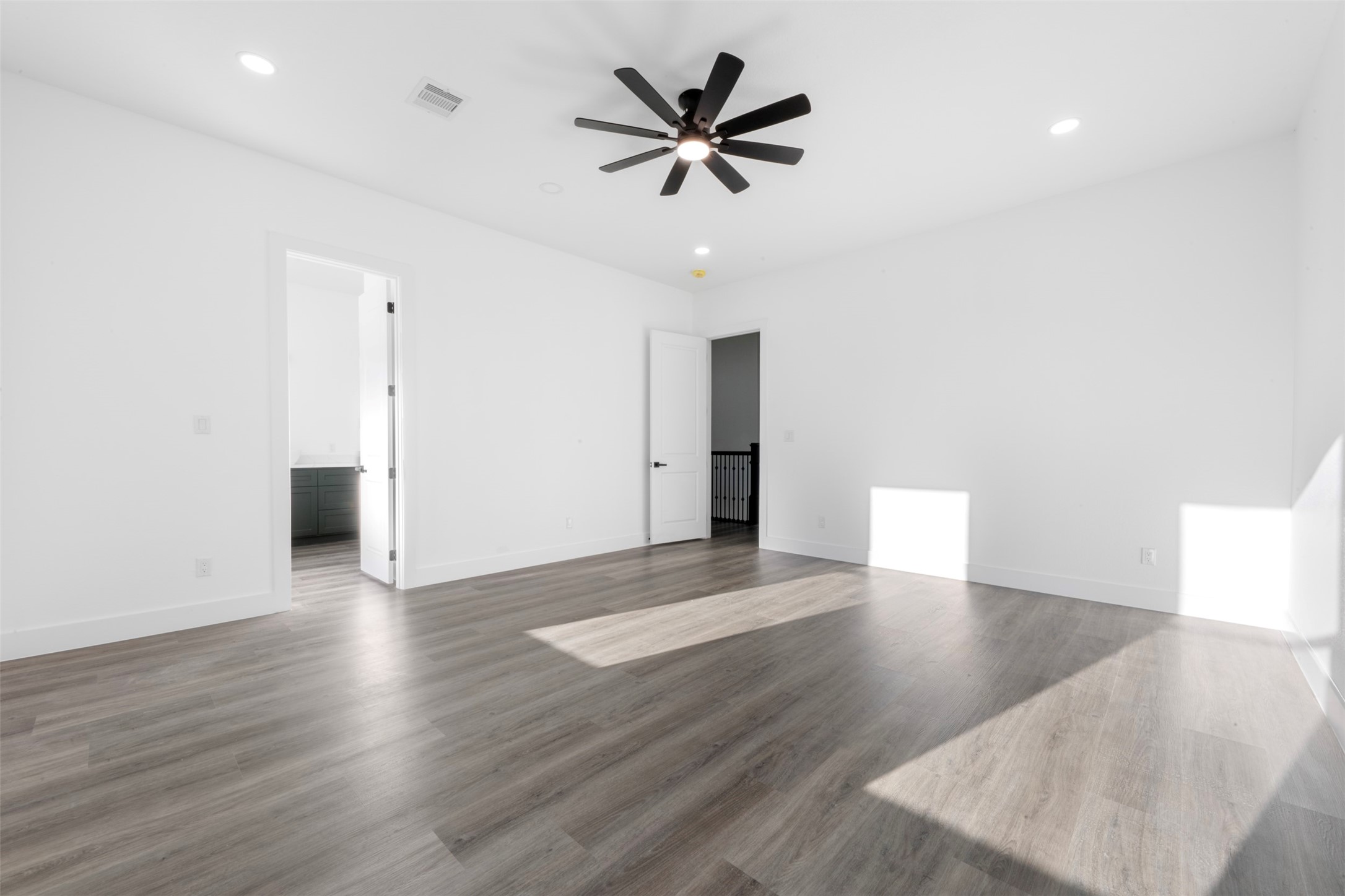 1308 Duff Lane Houston, TX 77022 - Photo 19 of 34