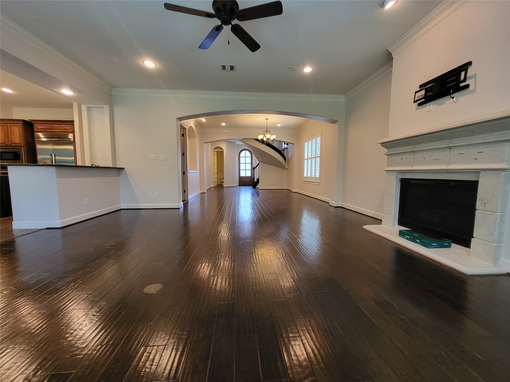 8811 Van Allen Drive The Woodlands, TX 77381 - Photo 10 of 36