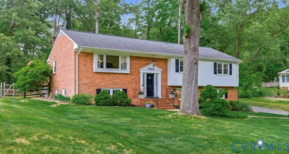 12641 Winfree Street Chester, VA 23831 - Photo 2 of 34