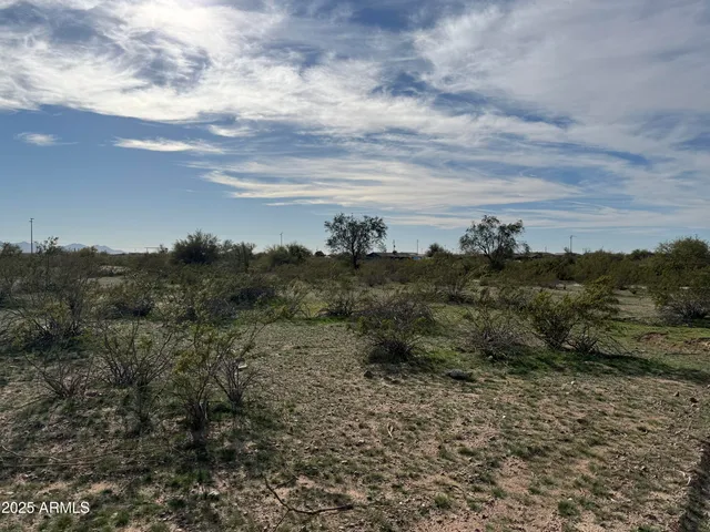 $115,000 | 3 North 223rd Avenue, Wittmann, AZ 85361