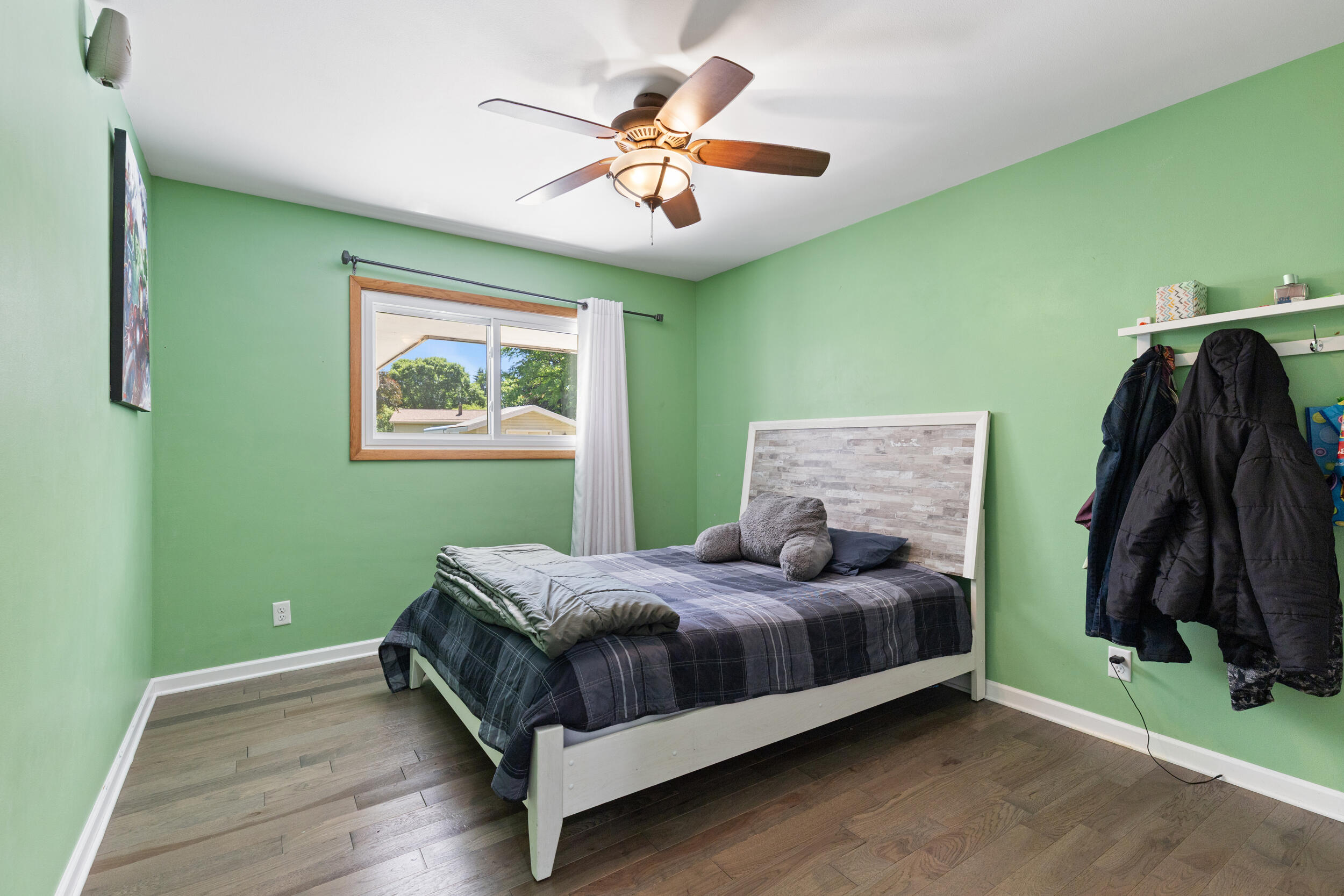 3290 South Johnson Road New Berlin, WI 53146 - Photo 14 of 34 Bedroom
