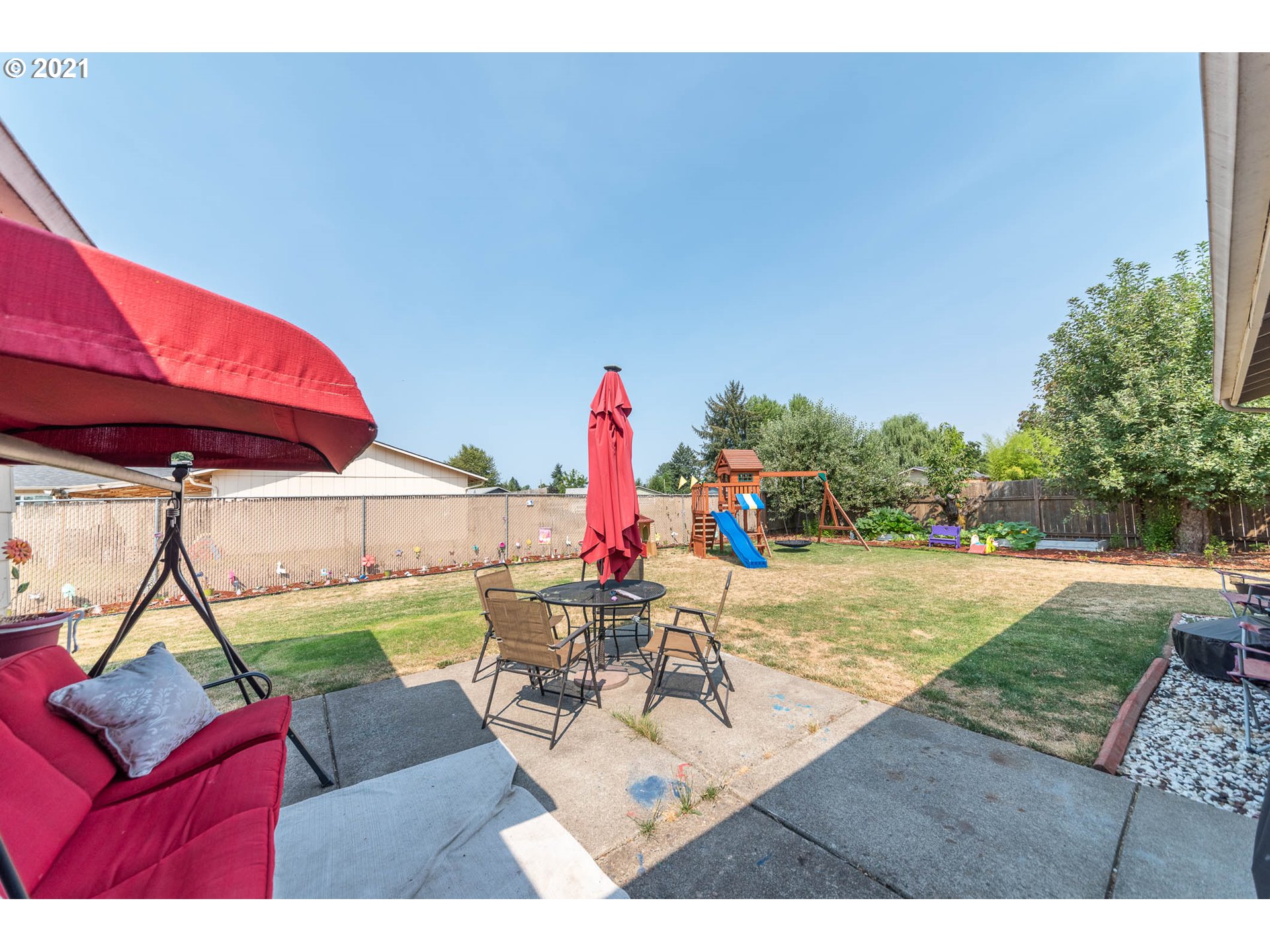 2304 Laurelhurst Drive Eugene, OR 97402 - Photo 16 of 19