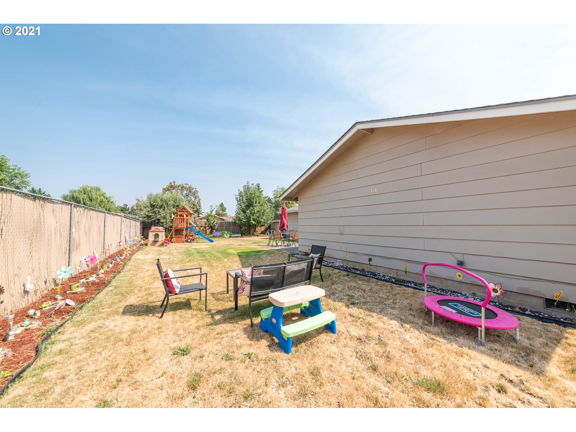 2304 Laurelhurst Drive Eugene, OR 97402 - Photo 19 of 19