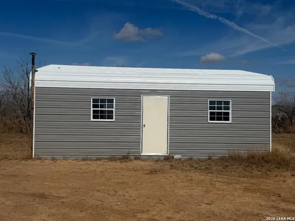 $23,900 | 975 West Ave L, Christine, TX 78026