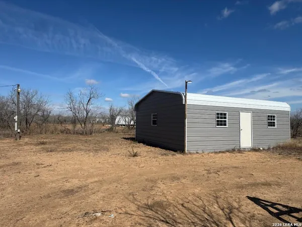 $23,900 | 975 West Ave L, Christine, TX 78026