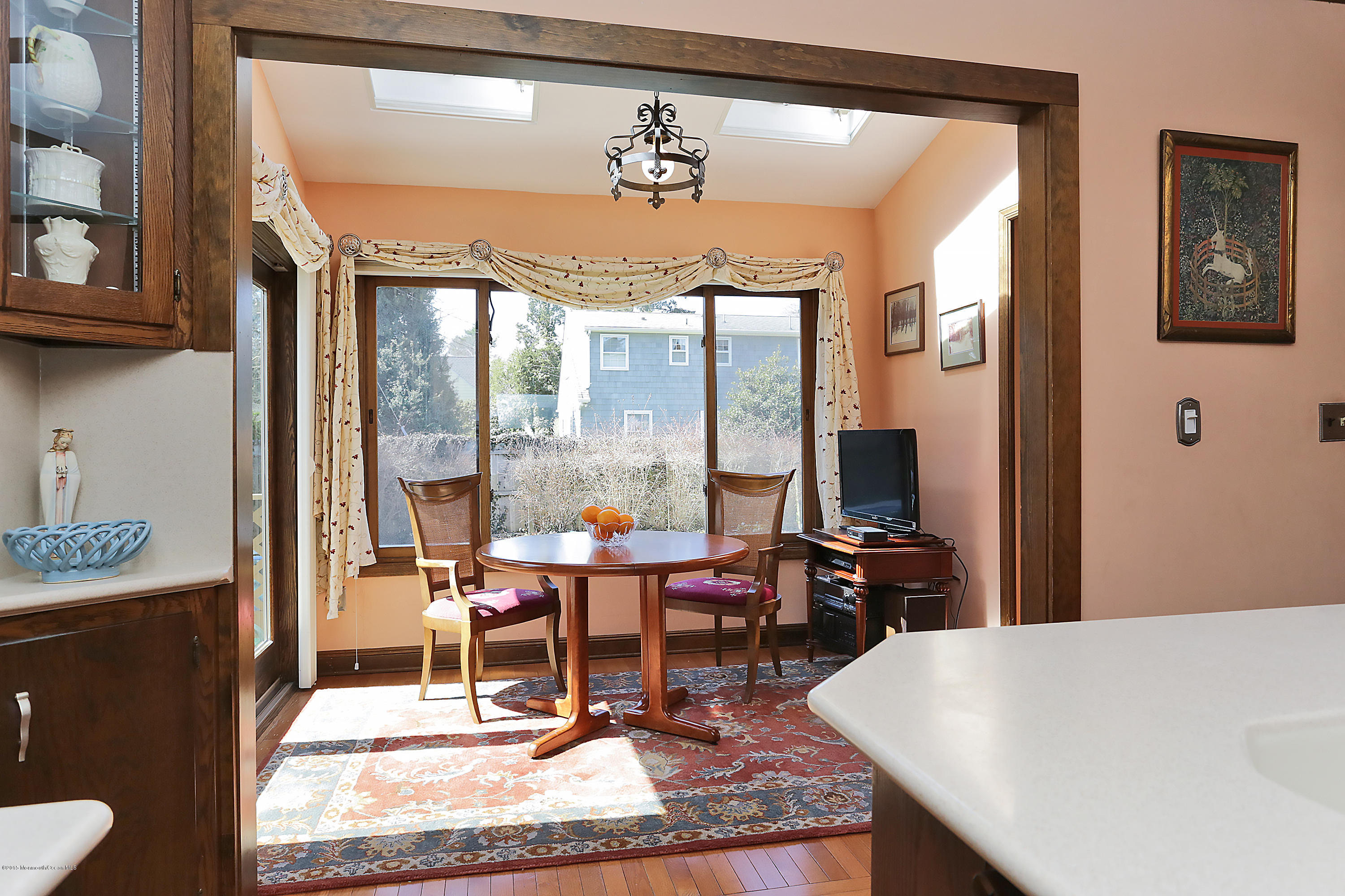 605 Locust Road Brielle, NJ 08730 - Photo 17 of 35 605_locust_rd_MLS_HID991899_ROOMbreakfas