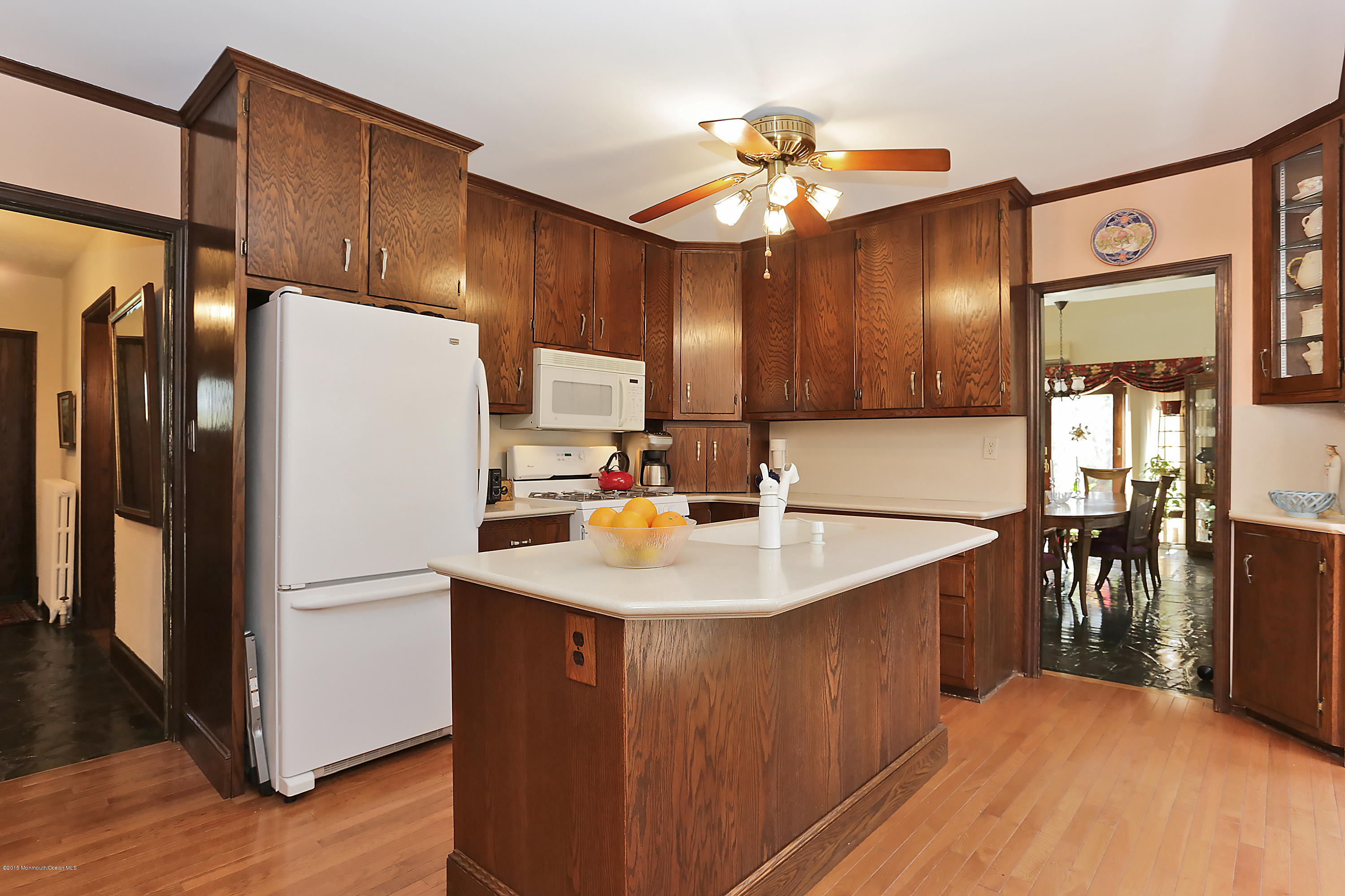 605 Locust Road Brielle, NJ 08730 - Photo 18 of 35 605_locust_rd_MLS_HID991899_ROOMkitchen2