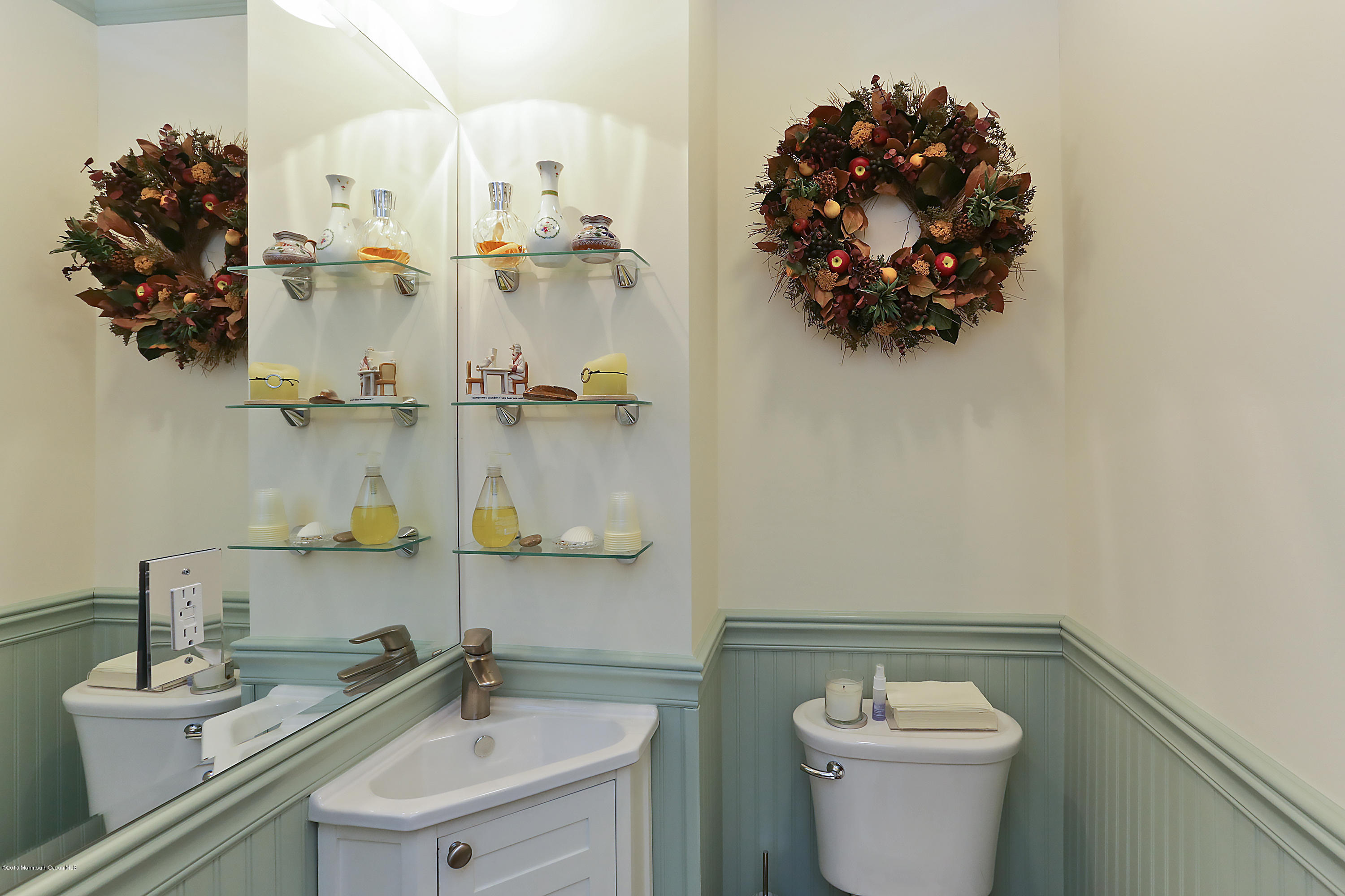 605_locust_rd_MLS_HID991899_ROOMhalfbath