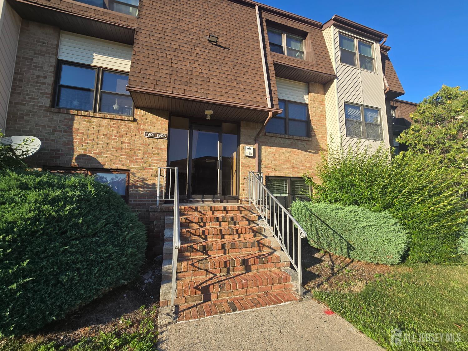 1904 Raspberry Court Edison, NJ 08817 - Photo 1 of 15