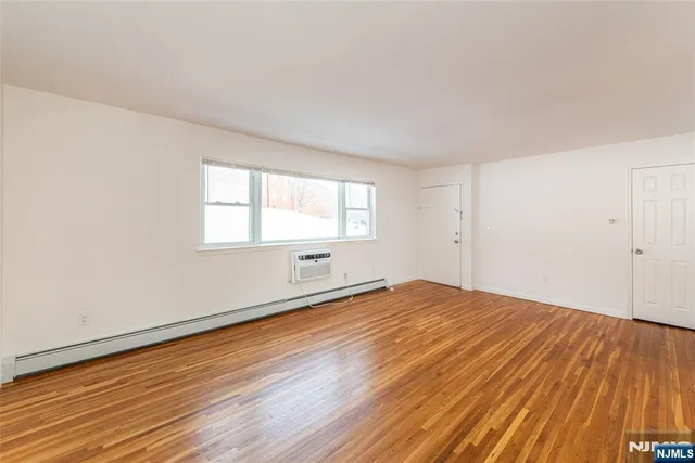 $2,400 | 2467 State Route 10, Unit 315A, Morris Plains, NJ 07950