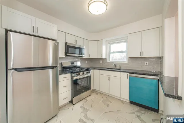 $2,400 | 2467 State Route 10, Unit 315A, Morris Plains, NJ 07950