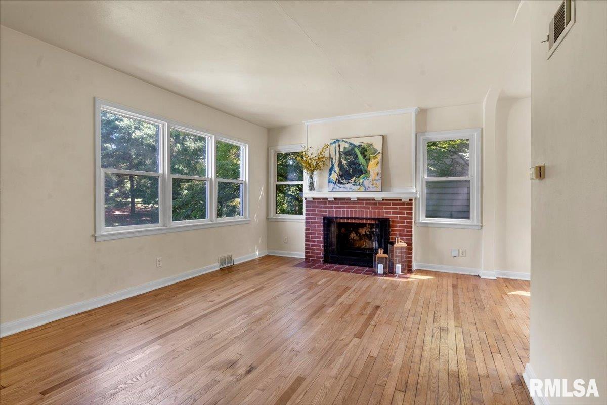 212 East Black Avenue Springfield, IL 62702 - Photo 8 of 28 Gallery Image 8