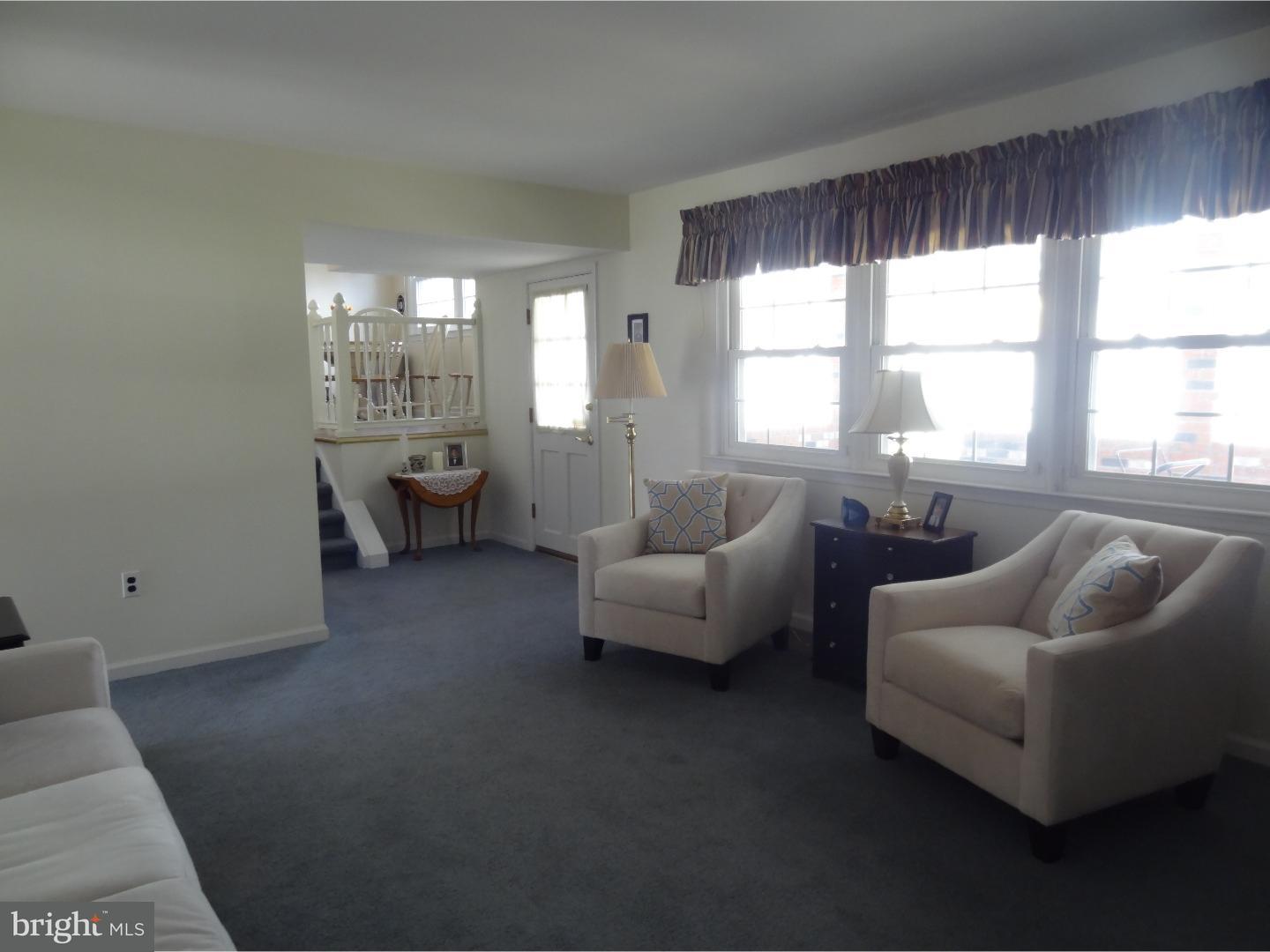32 Cherokee Road Richboro, PA 18954 - Photo 8 of 25 Family Room