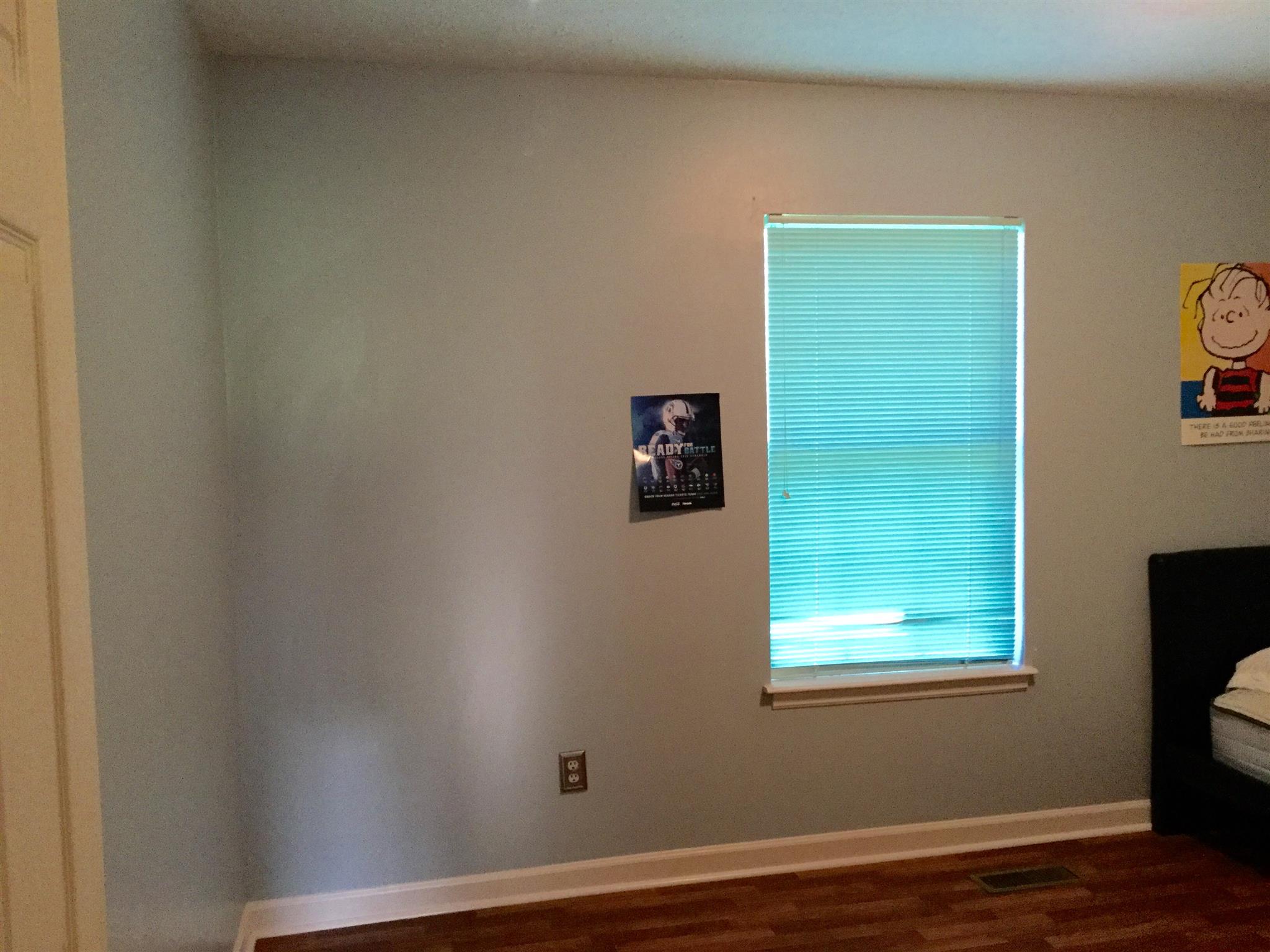 921 Hargrove Road West Dickson, TN 37055 - Photo 7 of 10 a view of a small space with wooden floor and a window