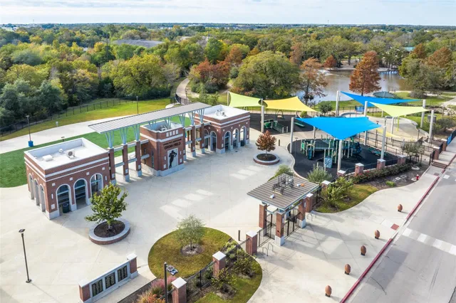 $299,990 | 5445 Bear Run, Bryan, TX 77807