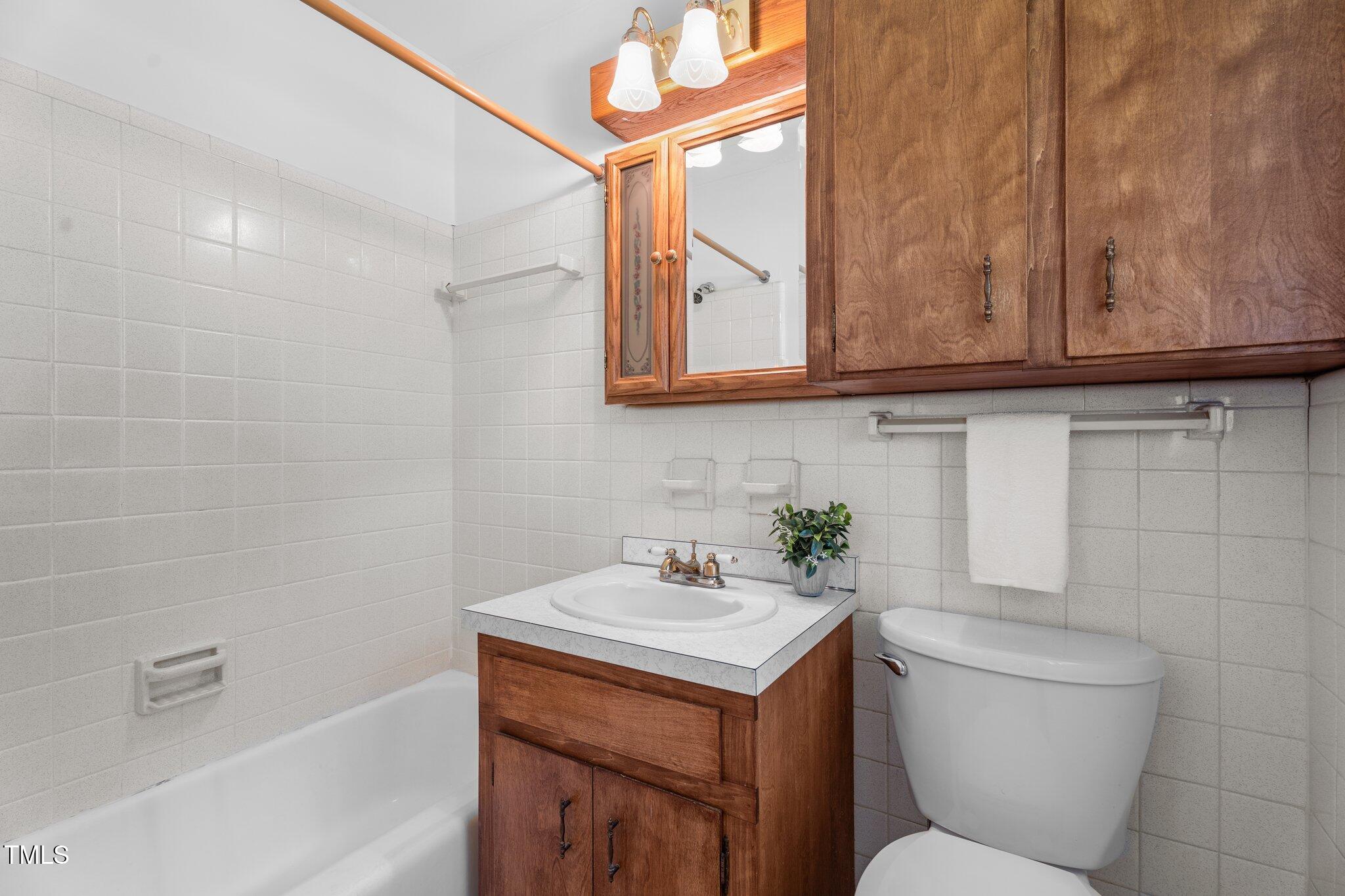 2910 Dove Lane Raleigh, NC 27604 - Photo 14 of 28 28-web-or-mls-DSC04570