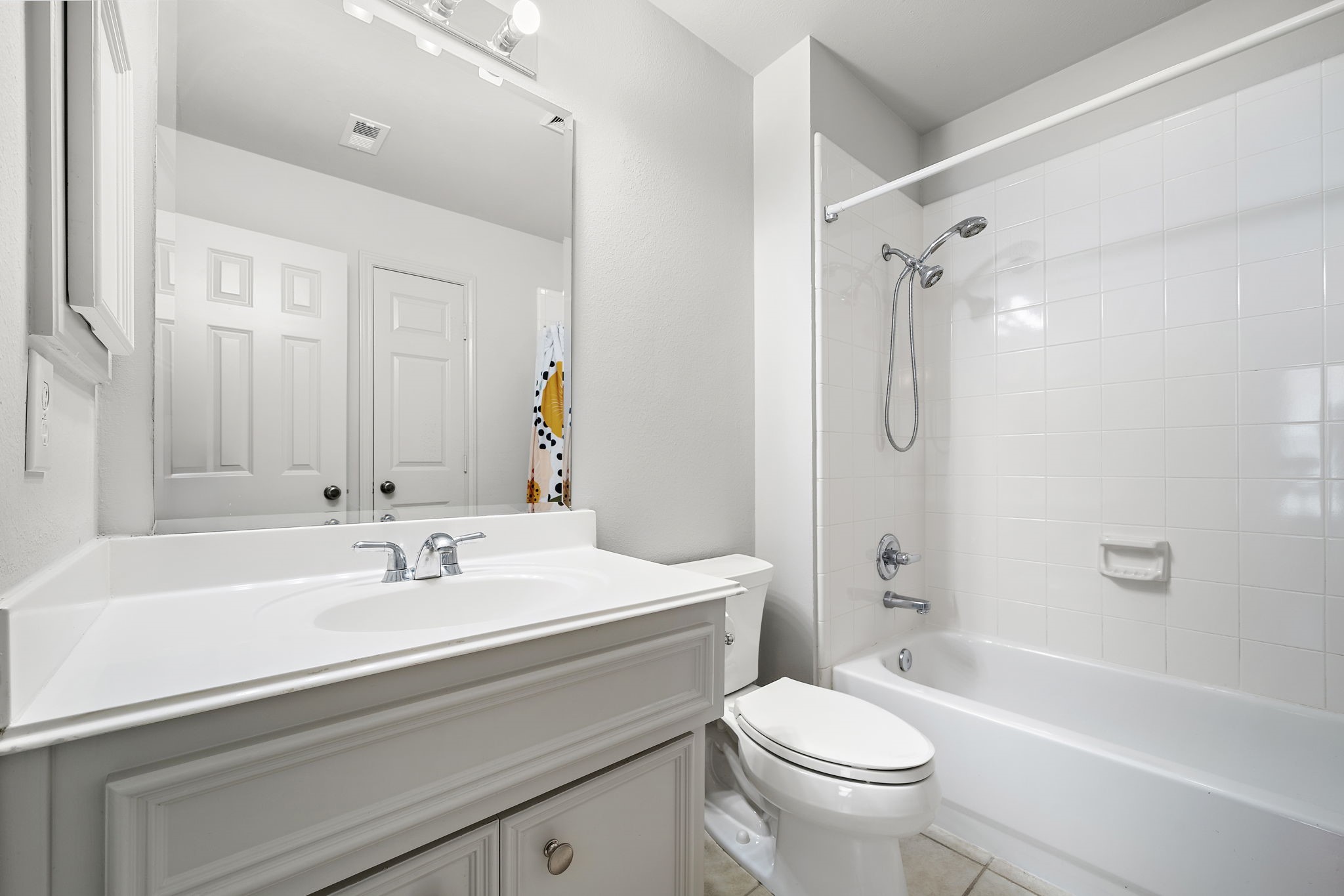1429 Oneil Street Houston, TX 77019 - Photo 18 of 23 a bathroom with a sink toilet and shower