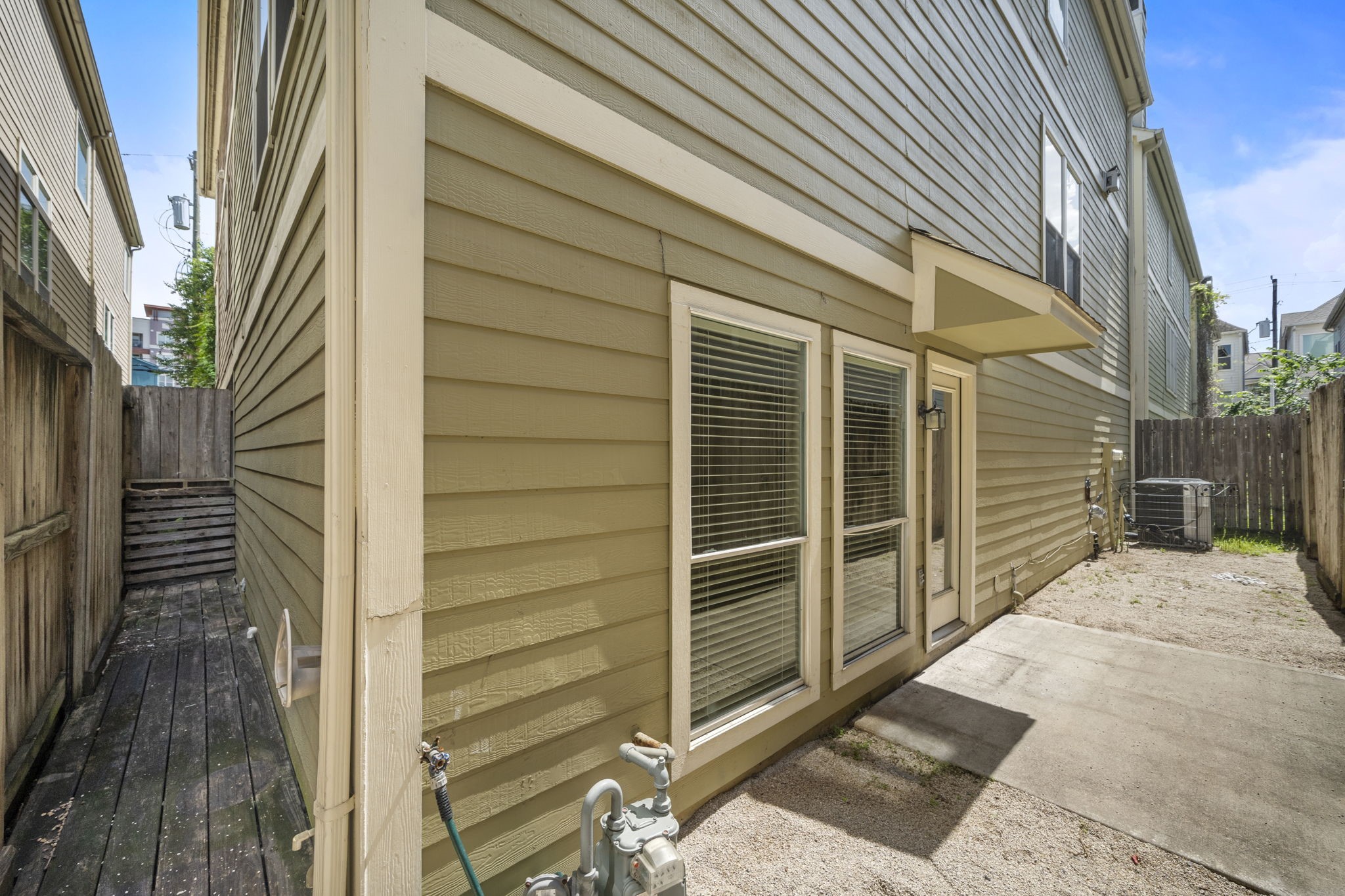 1429 Oneil Street Houston, TX 77019 - Photo 23 of 23 a view of a house with a door and wooden floor