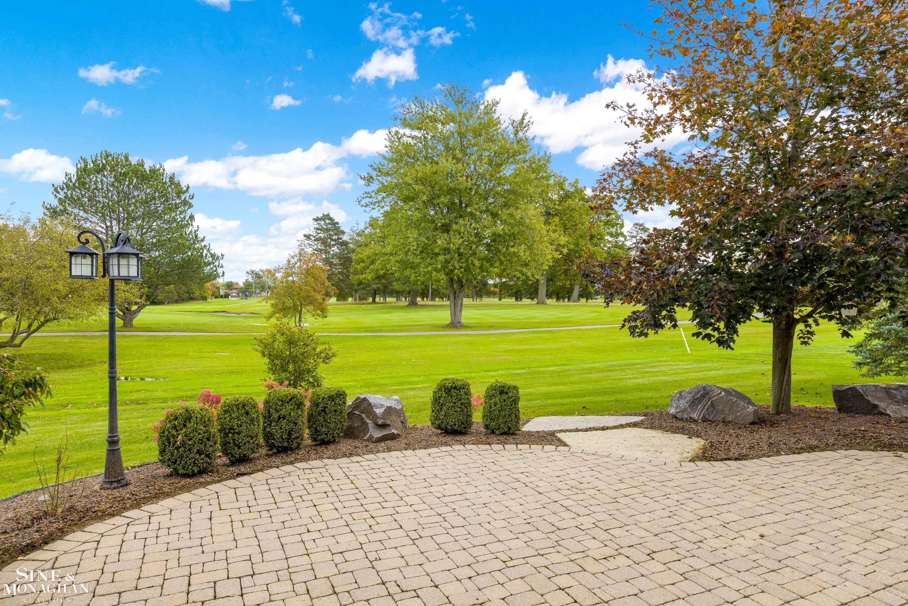 20 Old Course Road St. Clair, MI 48079 - Photo 6 of 66 50129187-9157d193-20a3-409d-99ff-28811a76f00a.JPG