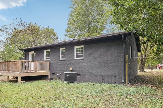 $242,000 | 132 West Kime Avenue, Liberty, NC 27298