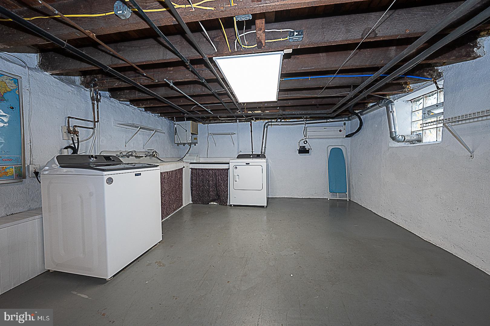 507 Homewood Avenue Narberth, PA 19072 - Photo 25 of 31 a utility room with dryer and washer