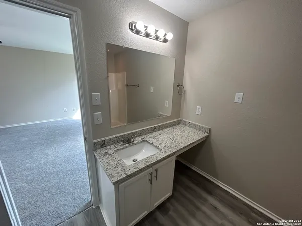 $1,999 | 201 Gatewood Falls, Cibolo, TX 78108