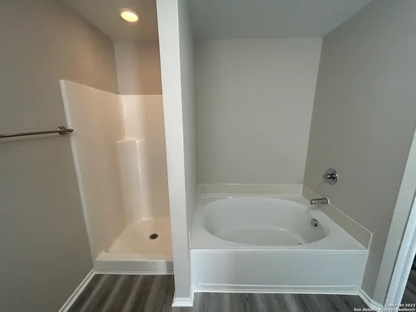 $1,999 | 201 Gatewood Falls, Cibolo, TX 78108