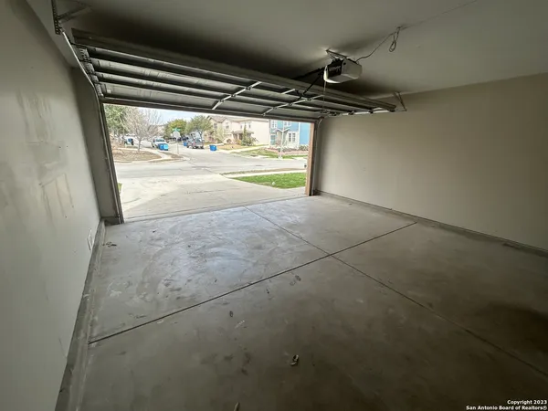 $1,999 | 201 Gatewood Falls, Cibolo, TX 78108