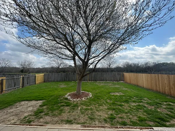 $1,999 | 201 Gatewood Falls, Cibolo, TX 78108