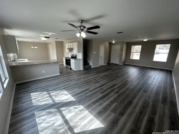 $1,999 | 201 Gatewood Falls, Cibolo, TX 78108