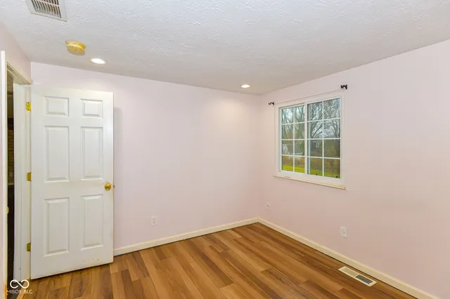 $215,000 | 6911 Littleton Drive, Indianapolis, IN 46221