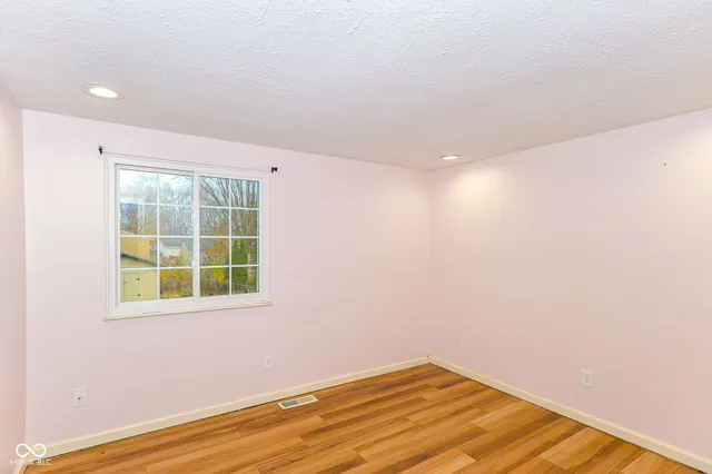 $215,000 | 6911 Littleton Drive, Indianapolis, IN 46221