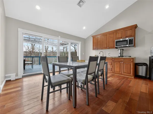$1,249,000 | 15 Victoria Drive, Airmont, NY 10901